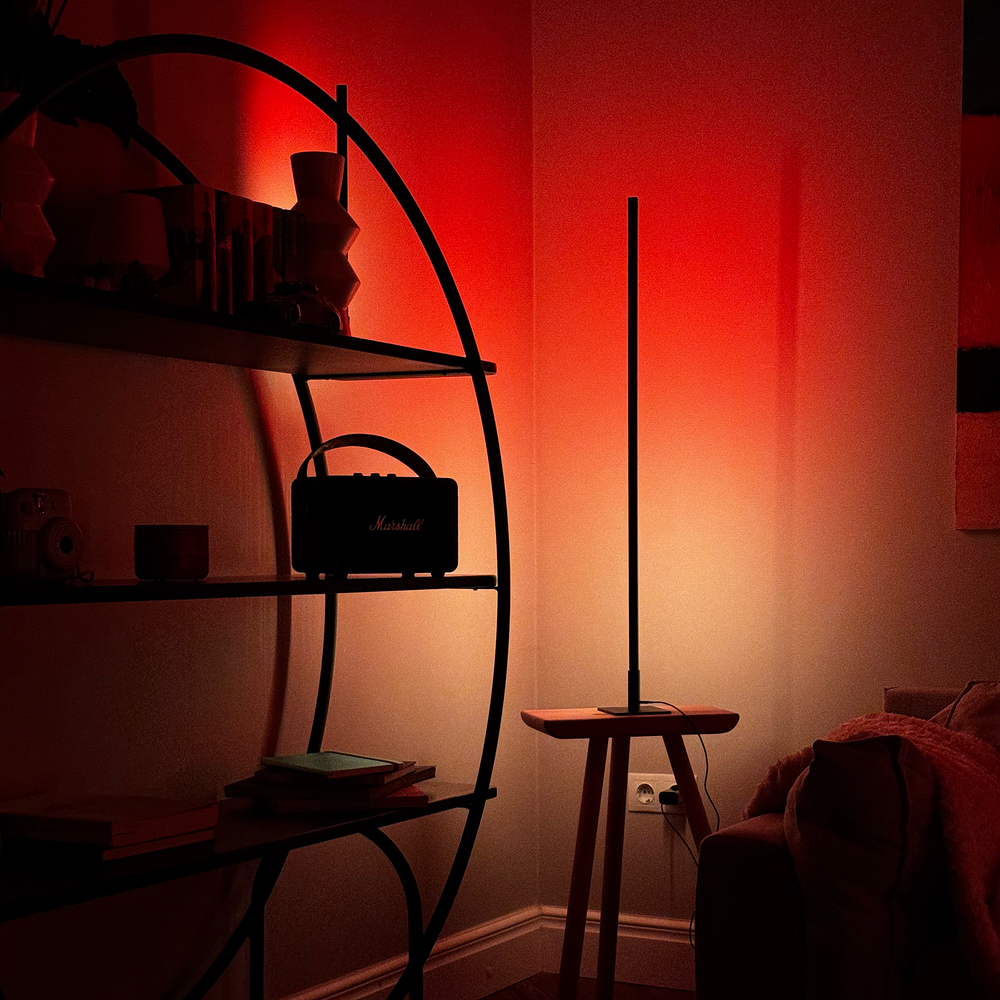 INTELLECT Light Square Middle
